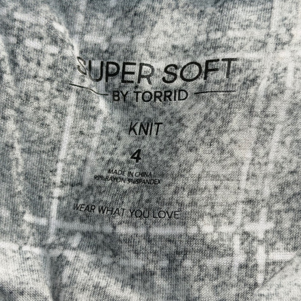 TORRID SHORT SLEEVE‎ BLACK SKATER DRESS - Picture 7 of 8
